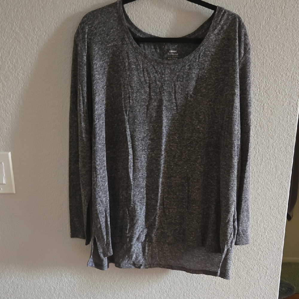 Old Navy Charcoal Long Sleeve Tee